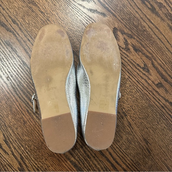 J.Crew Crocodile Embossed Faux Leather Silver Mary Jane Flats, Size 10 - Picture 3 of 5